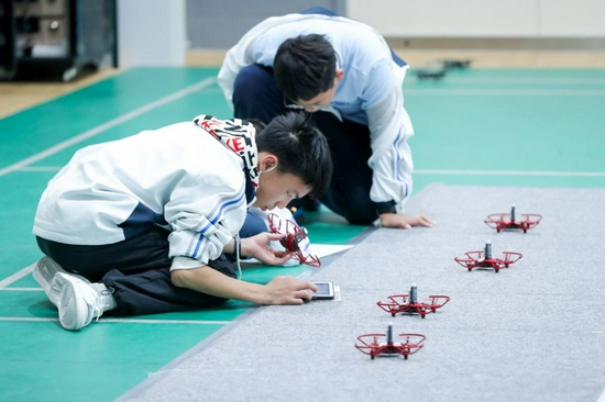 杭州市中小学生科技节无人机编程挑战赛今日开赛