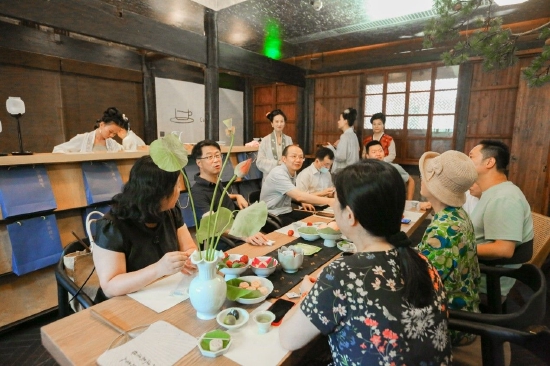 天下读书爱书人,共建共享藏书楼 ——宁波抱珠楼“众藏共建”仪式盛大启幕