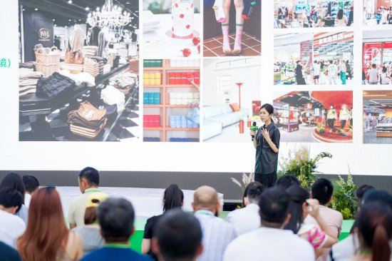 iziRetail联合创始人霍红以“消费者愿意为什么买单？”做主题分享