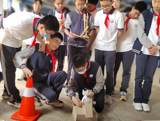 未来科技注智赋能创新你我同行杭州市上泗中学科技节开幕啦