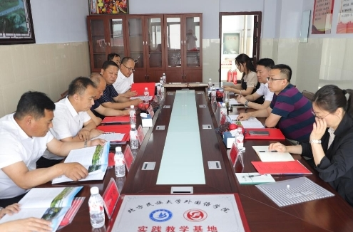 北方民族大学与辽宁省北镇市满族高中举行优质生源基地挂牌仪式