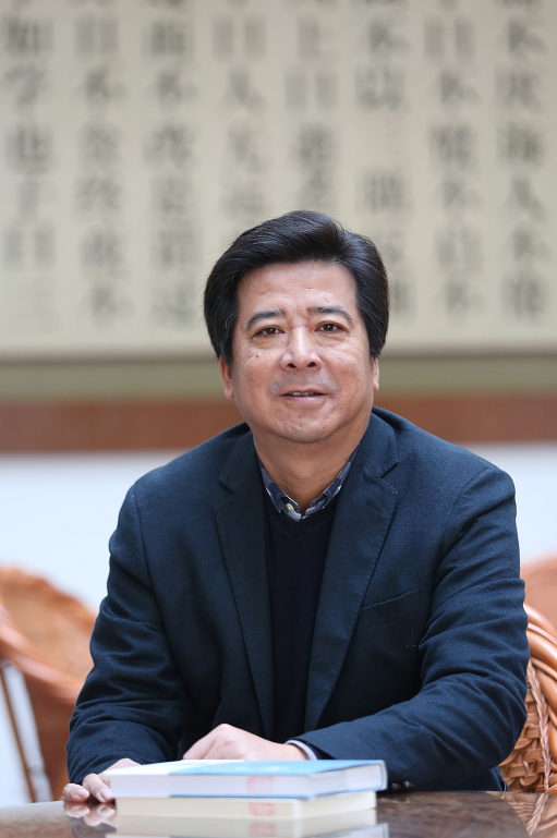 浙江省衢州第二中学党委书记潘志强新学期致辞做后疫情时代的积极建设