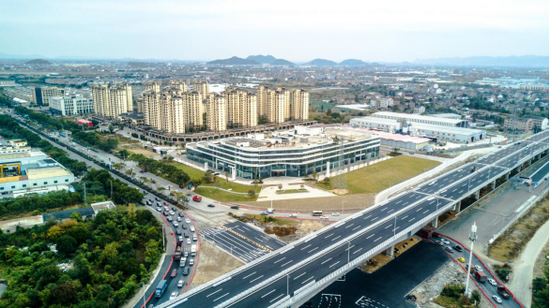 f7汽车广场 扬"f"起航 未来可"7"