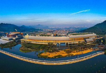 东钱湖畔城市新地标 宁波国际会议中心正式投运